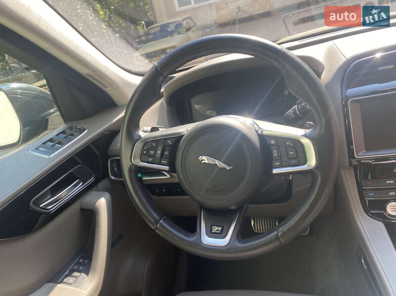 Внедорожник / Кроссовер Jaguar F-Pace 2017 в Одессе фото 9 Внедорожник / Кроссовер Jaguar F-Pace 2017 в Одессе