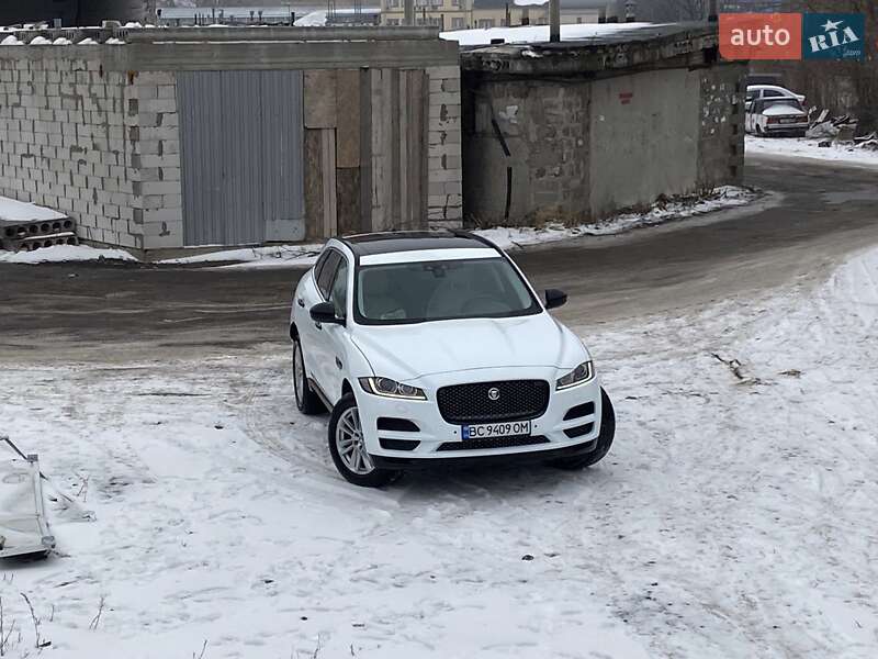 Внедорожник / Кроссовер Jaguar F-Pace 2016 в Киеве