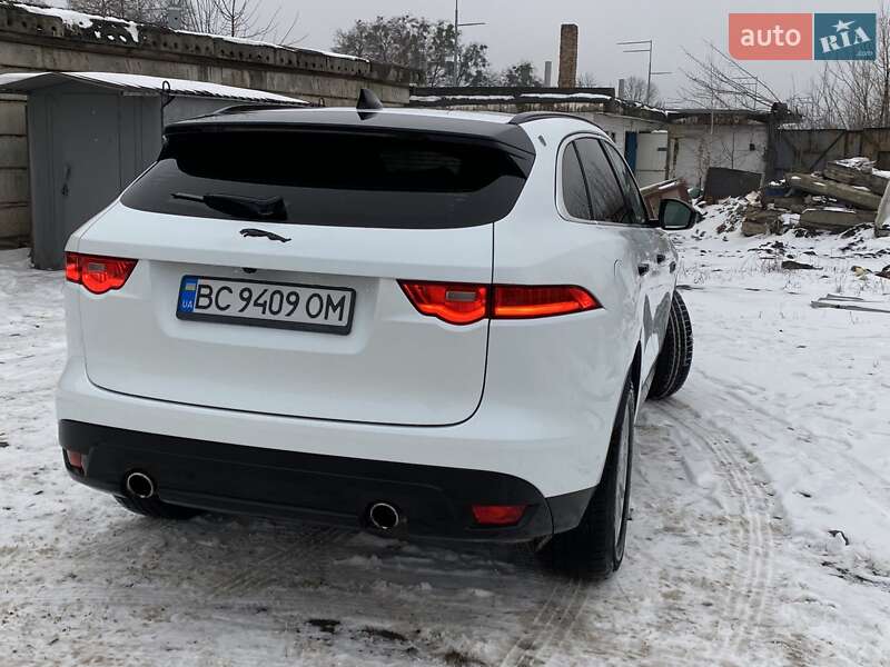 Внедорожник / Кроссовер Jaguar F-Pace 2016 в Киеве