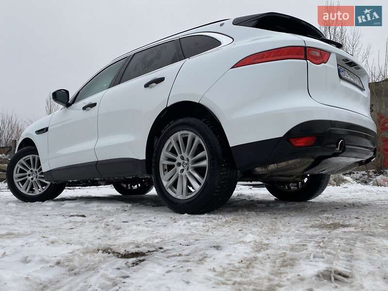 Внедорожник / Кроссовер Jaguar F-Pace 2016 в Киеве