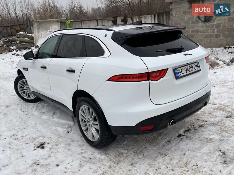 Внедорожник / Кроссовер Jaguar F-Pace 2016 в Киеве
