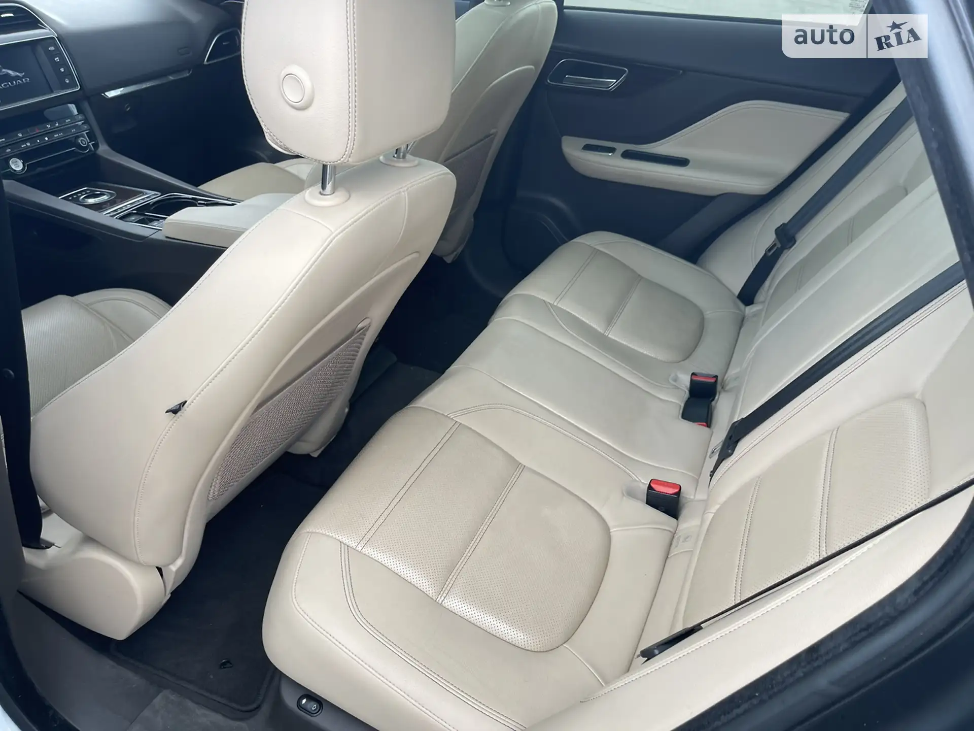 2016 Jaguar F-Pace - мініатюра 7