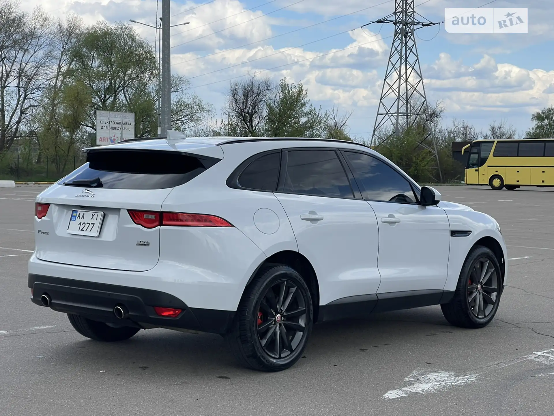 2016 Jaguar F-Pace - мініатюра 22