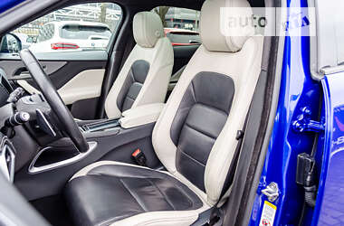 Внедорожник / Кроссовер Jaguar F-Pace 2018 в 