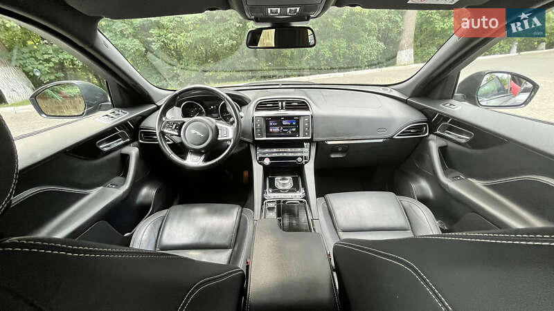 Внедорожник / Кроссовер Jaguar F-Pace 2018 в Черновцах