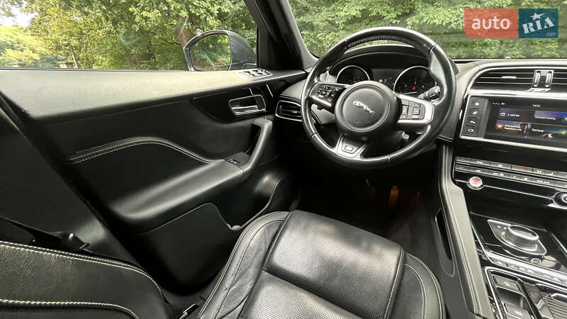 Внедорожник / Кроссовер Jaguar F-Pace 2018 в Черновцах