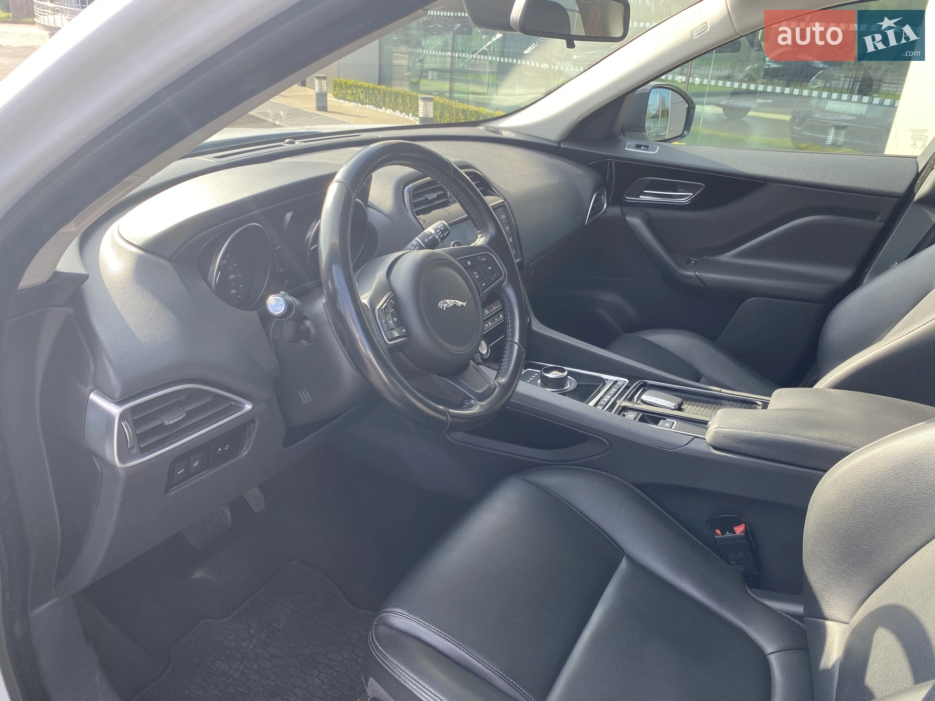 2018 Jaguar F-Pace - мініатюра 8