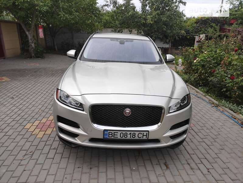 Внедорожник / Кроссовер Jaguar F-Pace 2016 в Николаеве