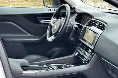 Внедорожник / Кроссовер Jaguar F-Pace 2019 в 