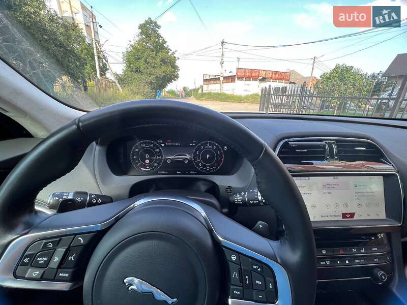 Позашляховик / Кросовер Jaguar F-Pace 2018 в Чернівцях фото 2 Позашляховик / Кросовер Jaguar F-Pace 2018 в Чернівцях
