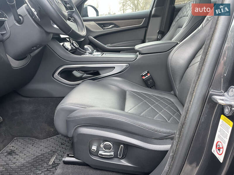 Внедорожник / Кроссовер Jaguar F-Pace 2021 в Николаеве