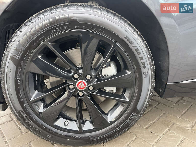 Внедорожник / Кроссовер Jaguar F-Pace 2021 в Николаеве