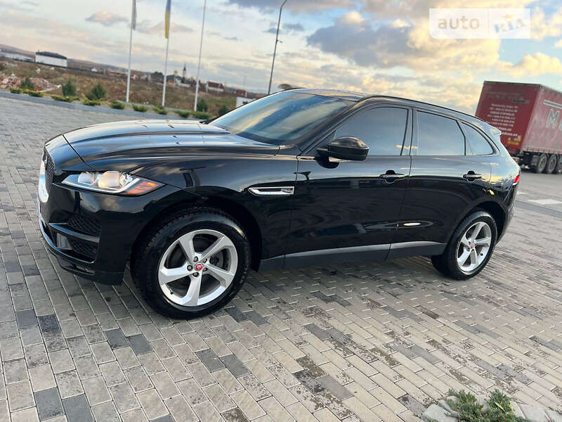 Jaguar F-Pace 2016