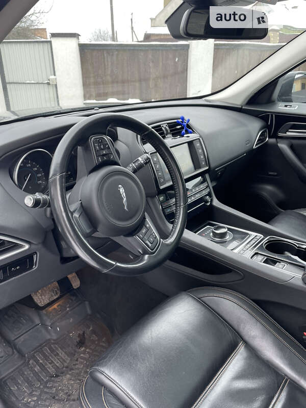 Внедорожник / Кроссовер Jaguar F-Pace 2016 в Ковеле