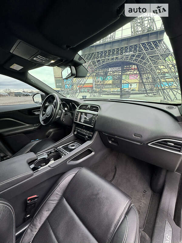 Позашляховик / Кросовер Jaguar F-Pace 2016 в Харкові