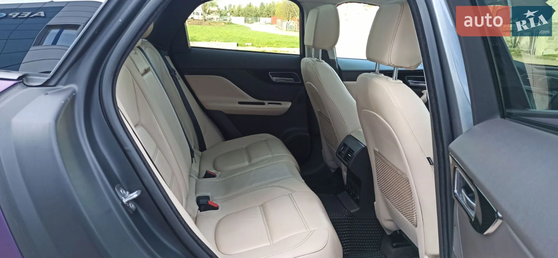 2016 Jaguar F-Pace - мініатюра 15