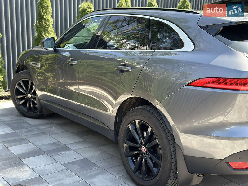 Внедорожник / Кроссовер Jaguar F-Pace 2016 в Киеве