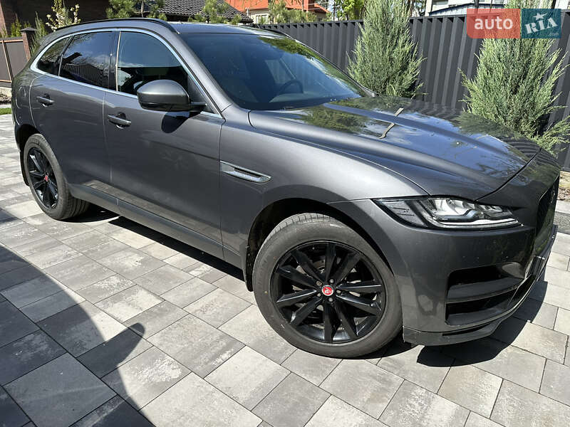 Внедорожник / Кроссовер Jaguar F-Pace 2016 в Киеве