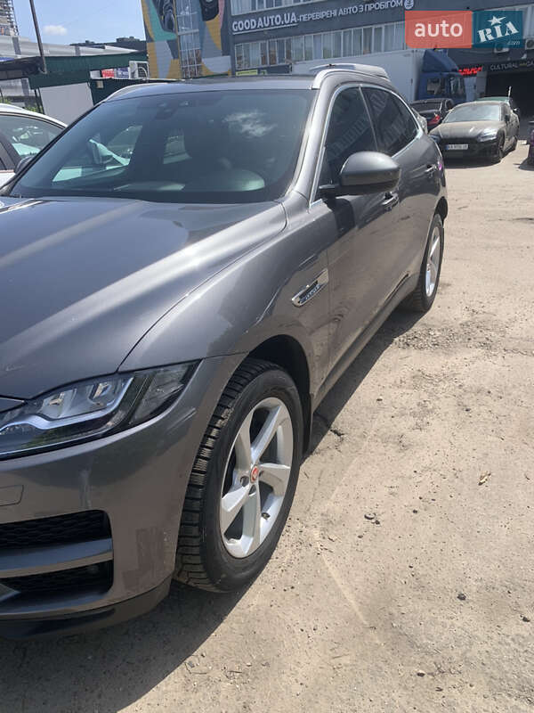 Внедорожник / Кроссовер Jaguar F-Pace 2016 в Киеве