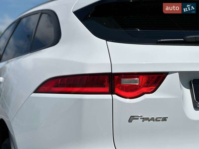 Позашляховик / Кросовер Jaguar F-Pace 2017 в Києві