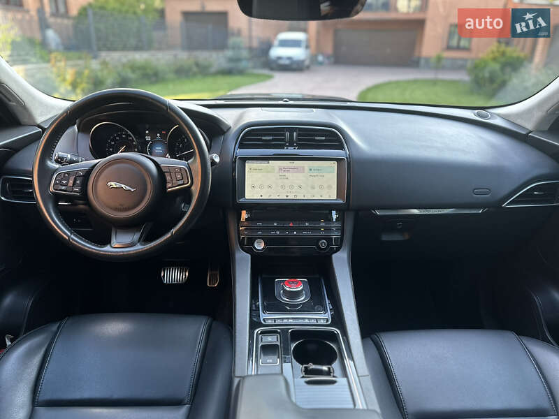 Внедорожник / Кроссовер Jaguar F-Pace 2018 в Киеве