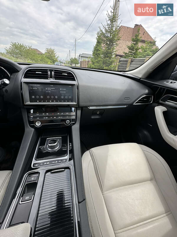 Позашляховик / Кросовер Jaguar F-Pace 2019 в Києві фото 12 Позашляховик / Кросовер Jaguar F-Pace 2019 в Києві
