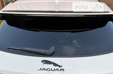 Позашляховик / Кросовер Jaguar F-Pace 2018 в 