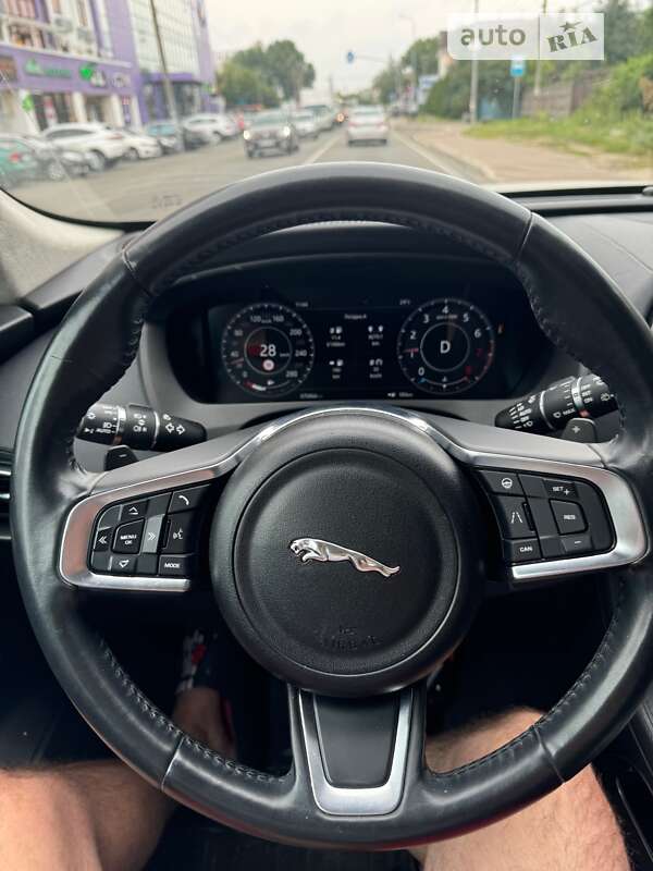 Внедорожник / Кроссовер Jaguar F-Pace 2019 в Киеве фото 4 Внедорожник / Кроссовер Jaguar F-Pace 2019 в Киеве