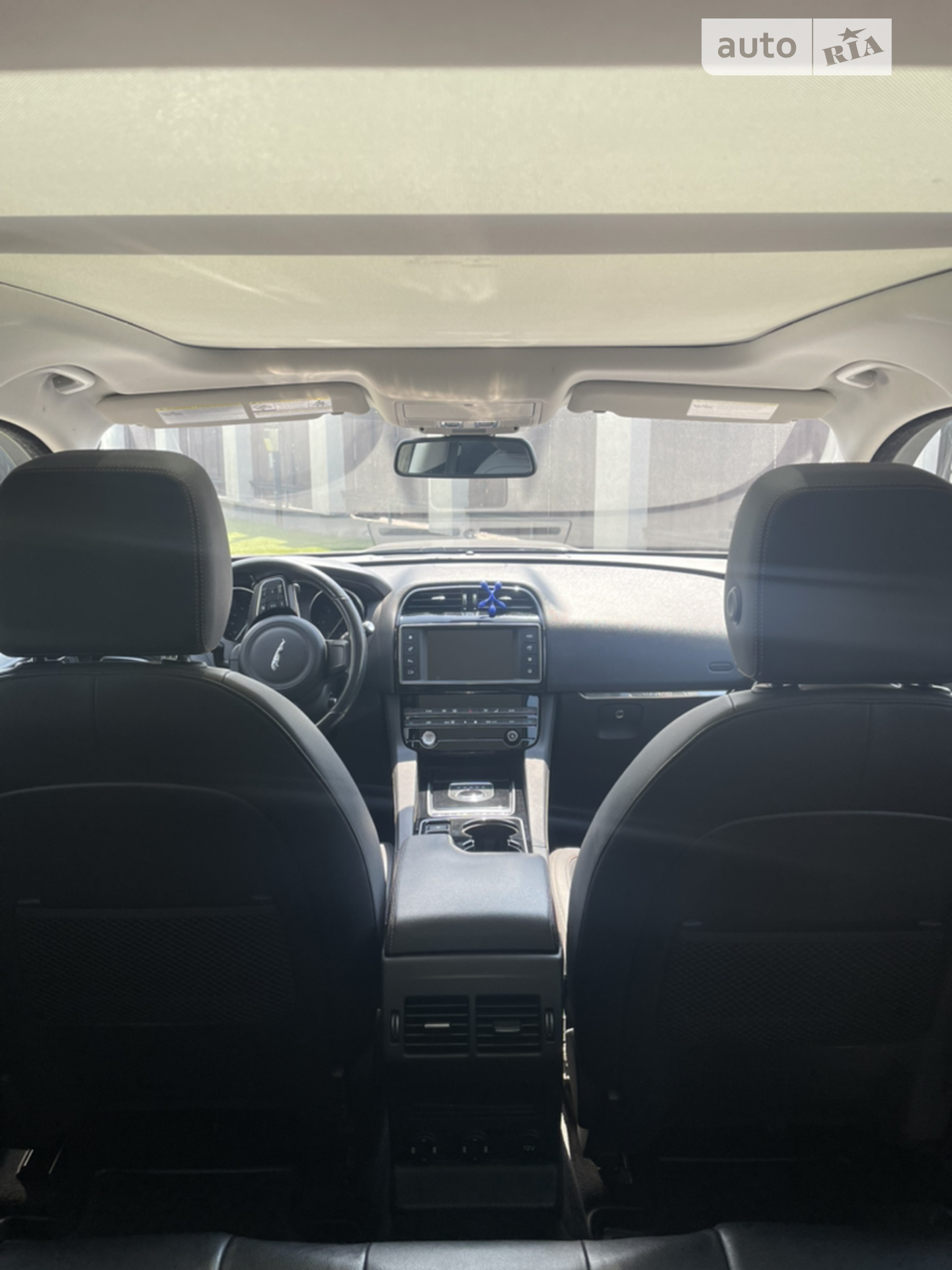 2016 Jaguar F-Pace - мініатюра 7