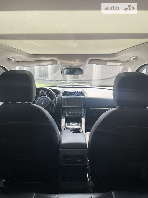 Внедорожник / Кроссовер Jaguar F-Pace 2016 в Ковеле