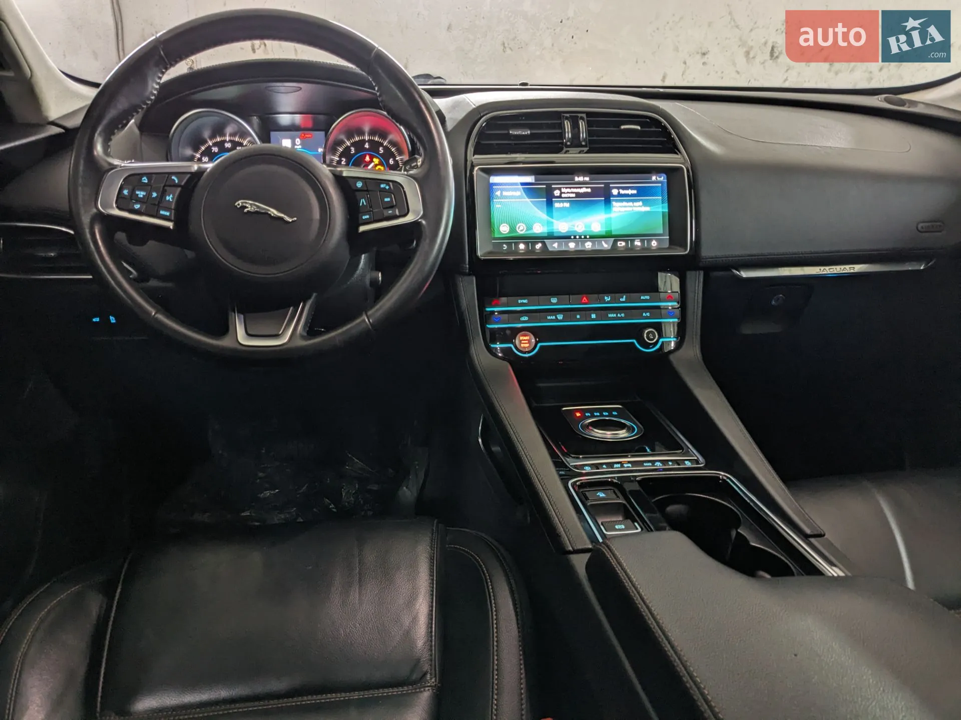 2019 Jaguar F-Pace - мініатюра 4