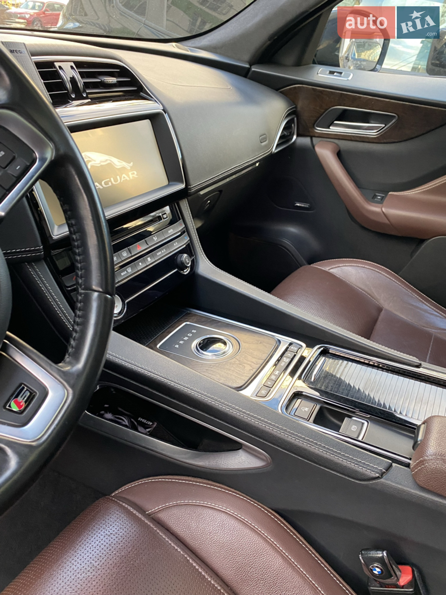2017 Jaguar F-Pace - мініатюра 20