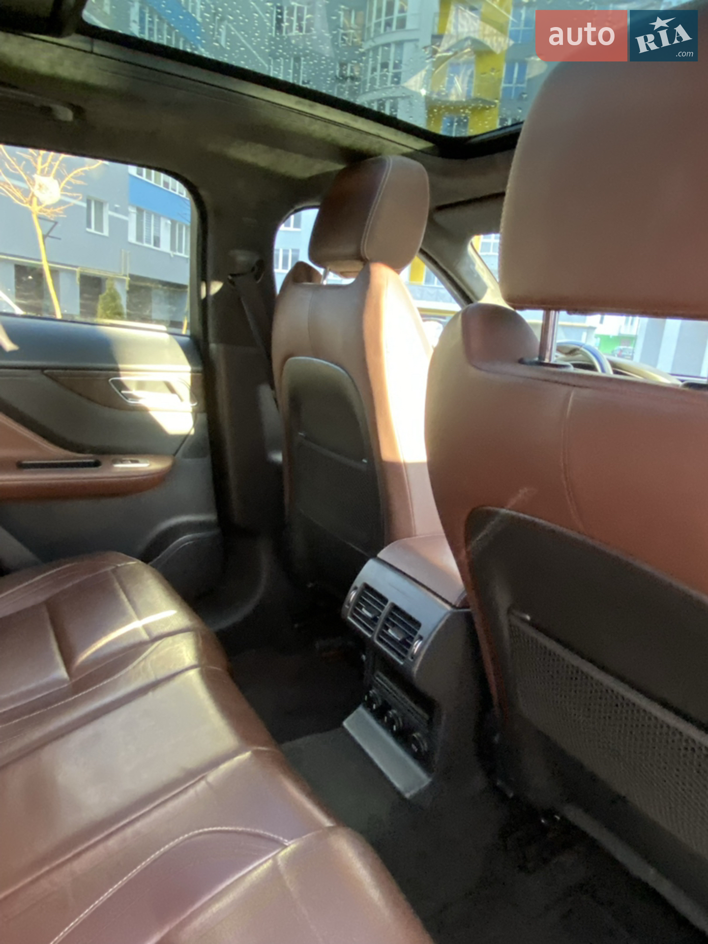 2017 Jaguar F-Pace - мініатюра 26