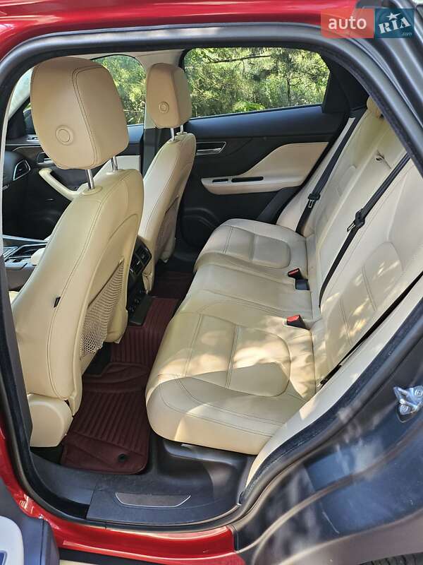 Внедорожник / Кроссовер Jaguar F-Pace 2018 в Киеве фото 15 Внедорожник / Кроссовер Jaguar F-Pace 2018 в Киеве