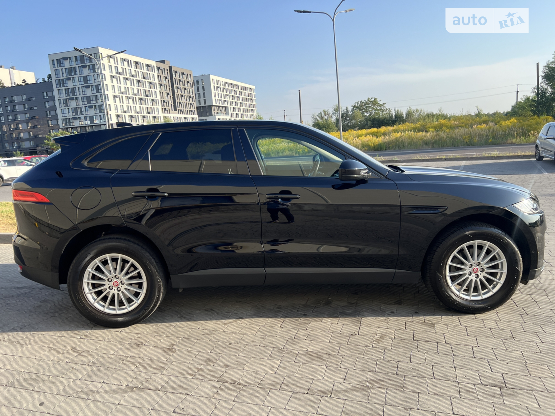 2018 Jaguar F-Pace - мініатюра 4