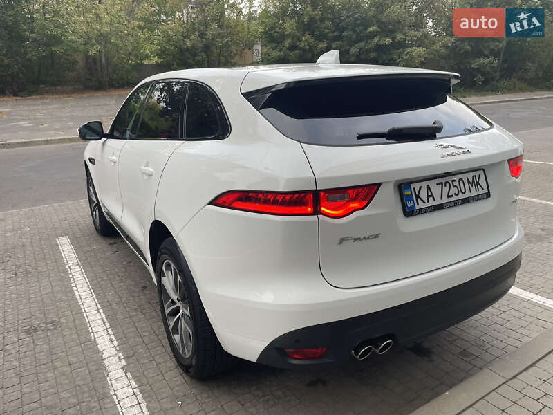 Внедорожник / Кроссовер Jaguar F-Pace 2016 в Киеве