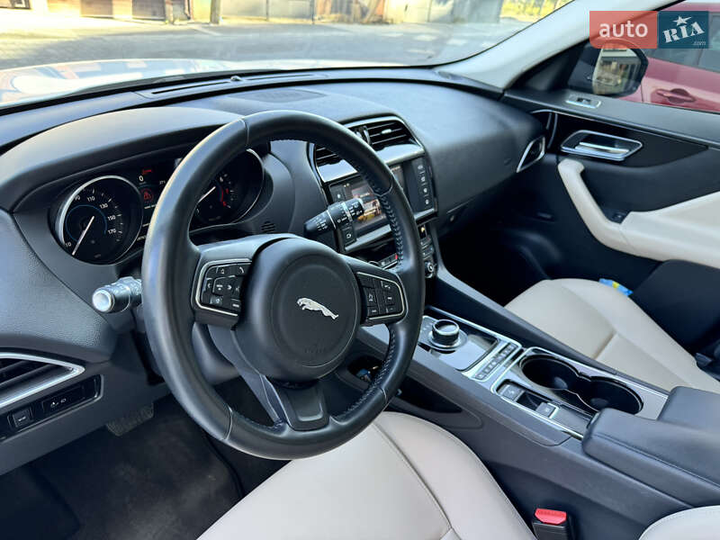 Внедорожник / Кроссовер Jaguar F-Pace 2016 в Львове