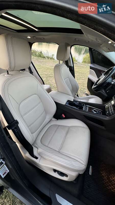 Позашляховик / Кросовер Jaguar F-Pace 2016 в Фастові фото 47 Позашляховик / Кросовер Jaguar F-Pace 2016 в Фастові