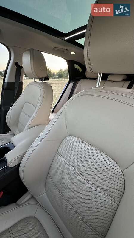 Позашляховик / Кросовер Jaguar F-Pace 2016 в Фастові фото 54 Позашляховик / Кросовер Jaguar F-Pace 2016 в Фастові