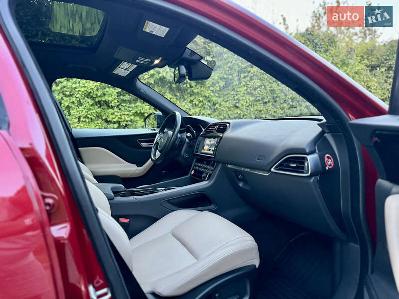 Позашляховик / Кросовер Jaguar F-Pace 2016 в Львові