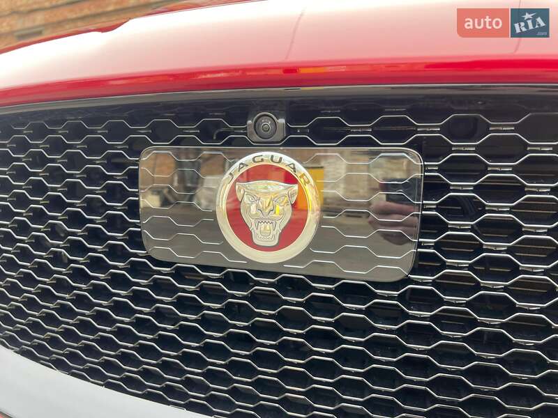 Внедорожник / Кроссовер Jaguar F-Pace 2018 в Киеве фото 12 Внедорожник / Кроссовер Jaguar F-Pace 2018 в Киеве