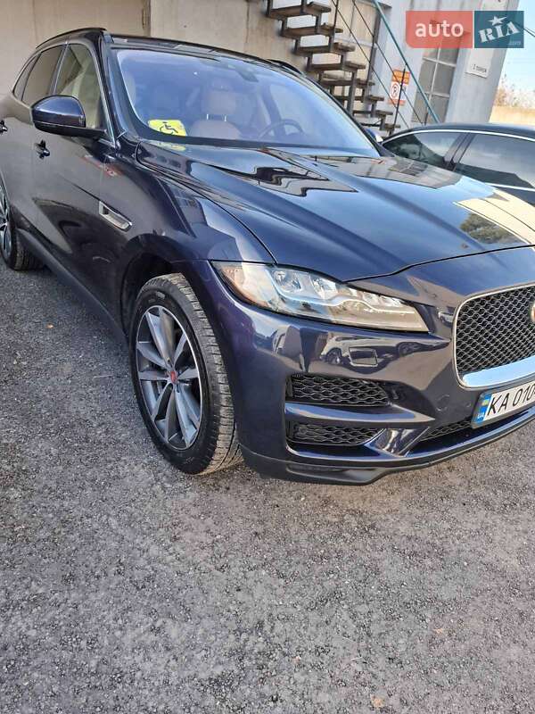 Внедорожник / Кроссовер Jaguar F-Pace 2016 в Киеве