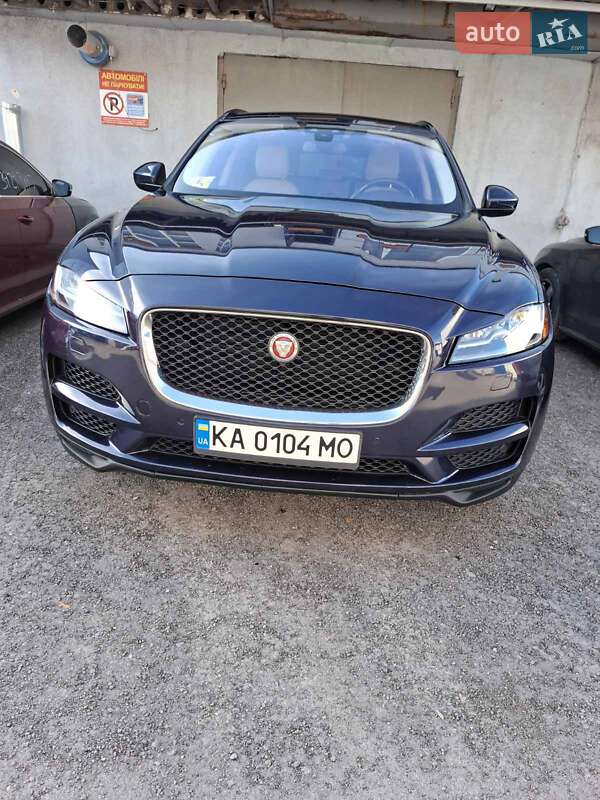 Jaguar F-Pace 2016