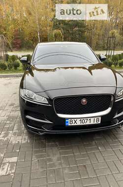 Внедорожник / Кроссовер Jaguar F-Pace 2016 в Славуте