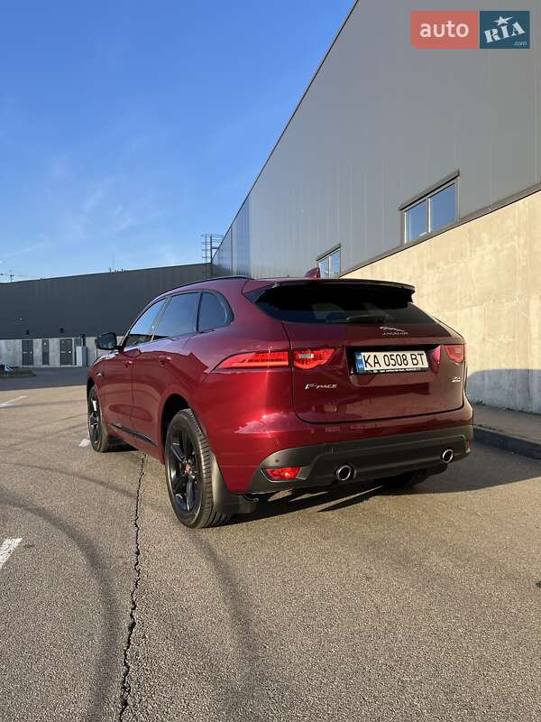 Внедорожник / Кроссовер Jaguar F-Pace 2016 в Киеве