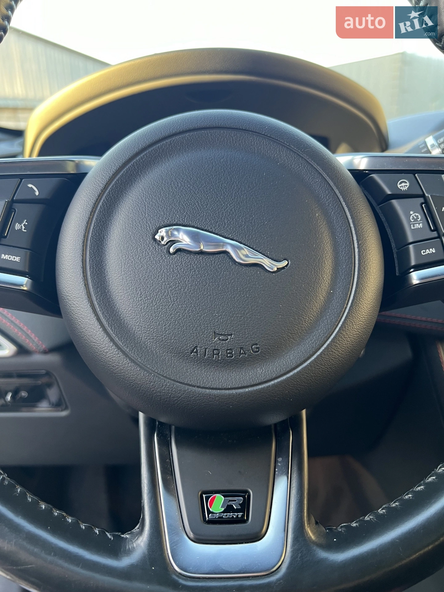2016 Jaguar F-Pace - мініатюра 43