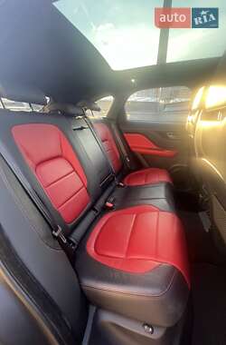 Внедорожник / Кроссовер Jaguar F-Pace 2016 в 