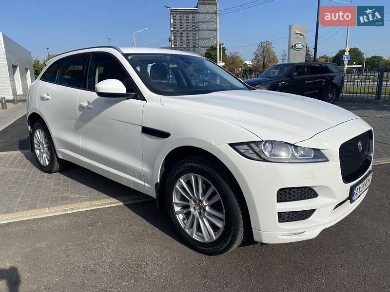 Внедорожник / Кроссовер Jaguar F-Pace 2018 в 