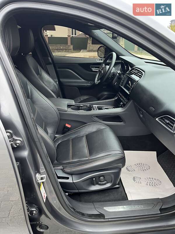 Позашляховик / Кросовер Jaguar F-Pace 2016 в Хмельницькому