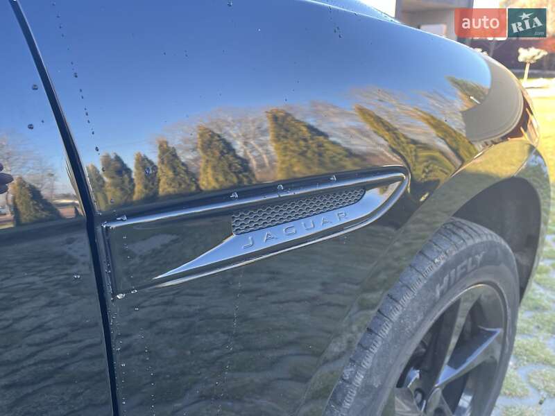 Позашляховик / Кросовер Jaguar F-Pace 2016 в Києві